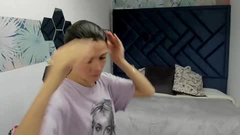 VALERY MORE online show from 11/20/25, 12:16