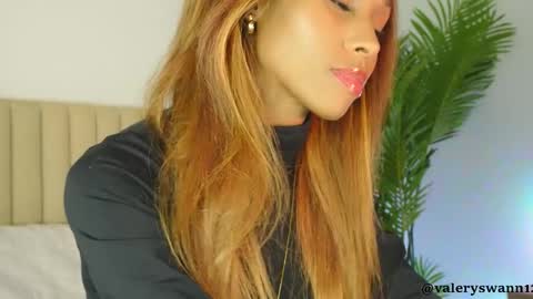 Valery swan1 online show from 10/28/25, 03:21