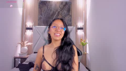 Val online show from 04/11/26, 11:47