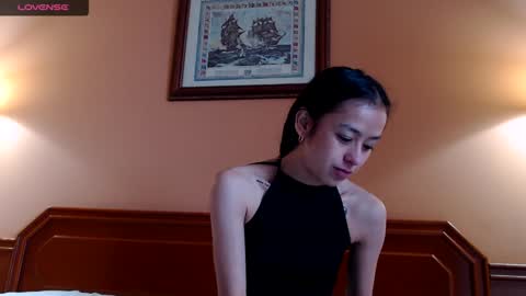 Snapshot of valerybaker1 chatting on 02/07/25, 04:24 B V Naughty online show from 02/07/25, 04:24