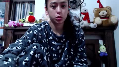 Snapshot of valerybaker1 chatting on 02/18/25, 03:42 B V Naughty online show from 02/18/25, 03:42