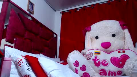 Snapshot of valerybaker1 chatting on 02/19/25, 08:10 B V Naughty online show from 02/19/25, 08:10