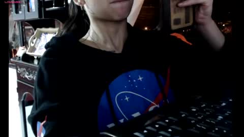 Snapshot of valerybaker1 chatting on 02/22/25, 02:39 B V Naughty online show from 02/22/25, 02:39