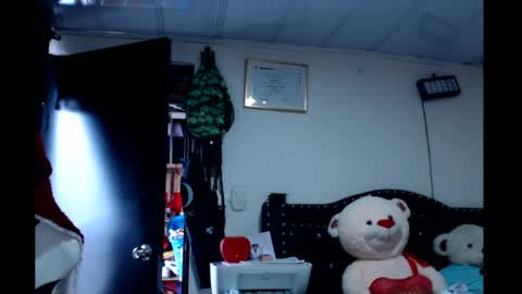B V Naughty online show from 04/06/26, 07:59