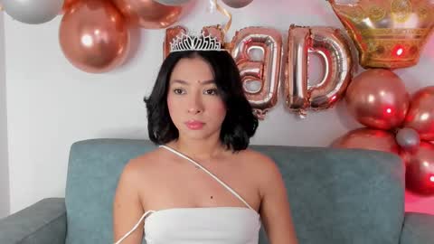 Snapshot of valerycolins chatting on 11/15/25, 08:38 call me Maria online show from 11/15/25, 08:38