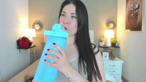 Snapshot of valeryfoxt chatting on 11/03/25, 02:13 valery online show from 11/03/25, 02:13