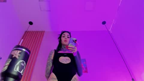 valerykat_ online show from 03/04/26, 12:11