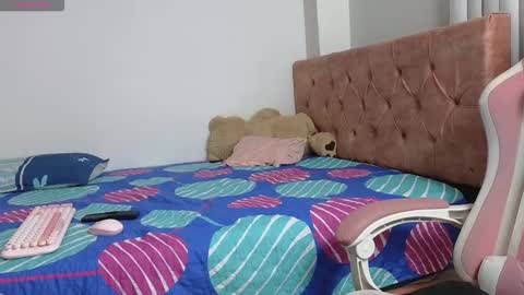 Snapshot of valerylovexxx chatting on 11/03/25, 11:04 valerylovexxx online show from 11/03/25, 11:04