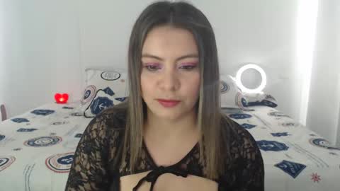 Snapshot of valerymiller90 chatting on 10/07/25, 07:22 Valery Miller online show from 10/07/25, 07:22