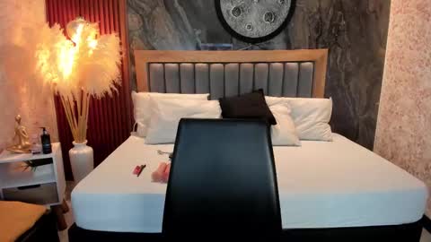 Valerie Shadey  online show from 11/29/25, 08:12