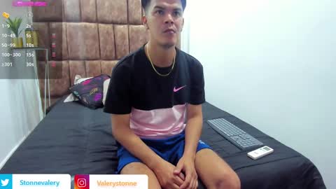 Valery Stonne  online show from 12/25/24, 04:00