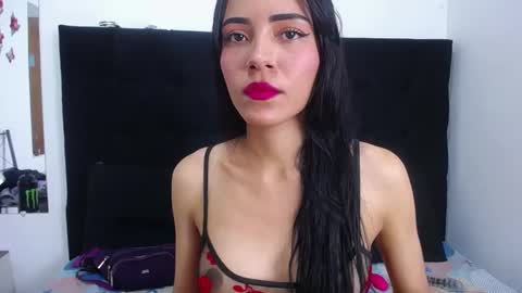 Snapshot of valerythompsonper chatting on 09/15/25, 09:15 valery online show from 09/15/25, 09:15