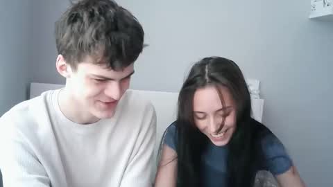 Snapshot of valesios chatting on 11/24/25, 11:21 valesios online show from 11/24/25, 11:21