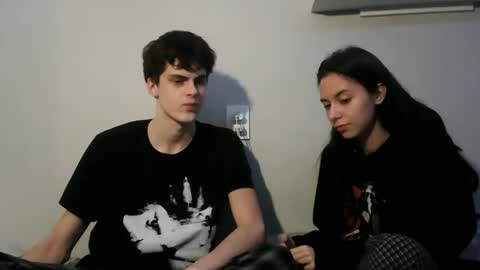 Snapshot of valesios chatting on 12/22/25, 11:46 valesios online show from 12/22/25, 11:46