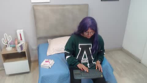 valevicious online show from 10/07/25, 05:43