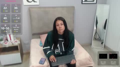 valevicious online show from 11/21/25, 07:45