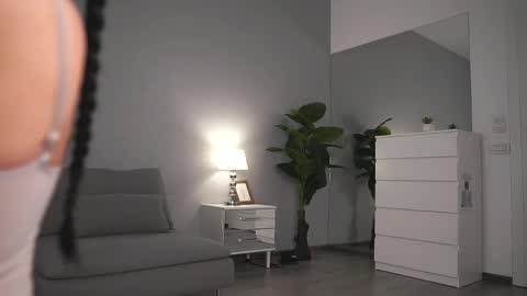 Vale online show from 04/22/26, 10:17