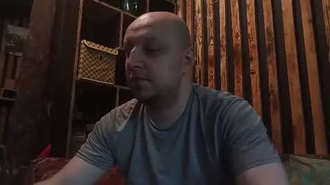 Snapshot of valiko1538 chatting on 06/25/26, 11:48 Richard online show from 06/25/26, 11:48