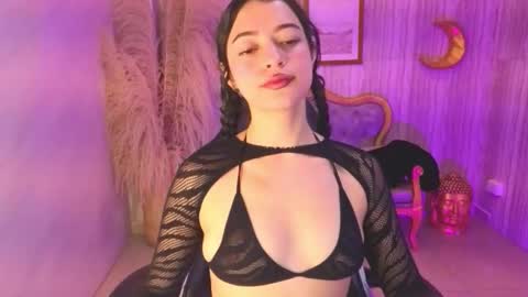 Valkiria  online show from 11/22/25, 01:32