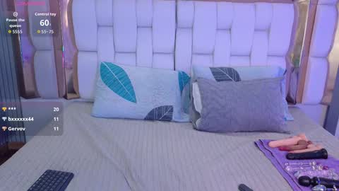 Valkiria moore  online show from 02/02/26, 08:18