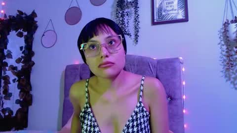 valkiry_ online show from 03/27/26, 10:20