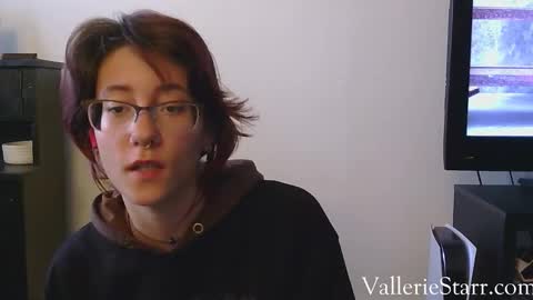 Snapshot of valleriestarr chatting on 10/26/25, 09:10 Vallerie Starr online show from 10/26/25, 09:10