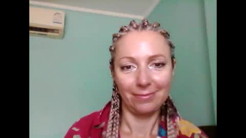 ValleriWind online show from 02/11/25, 04:11