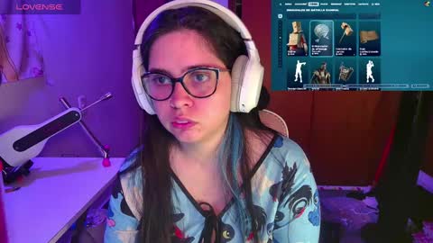 Snapshot of vallolet1_ chatting on 02/27/25, 02:21 Im Violet online show from 02/27/25, 02:21