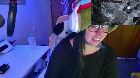 Snapshot of vallolet1_ chatting on 03/09/25, 07:23 Im Violet online show from 03/09/25, 07:23