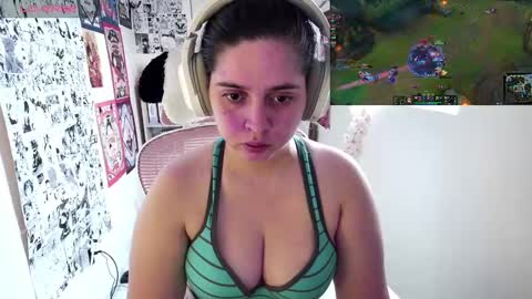 Snapshot of vallolet1_ chatting on 09/30/25, 09:09 Im Violet online show from 09/30/25, 09:09