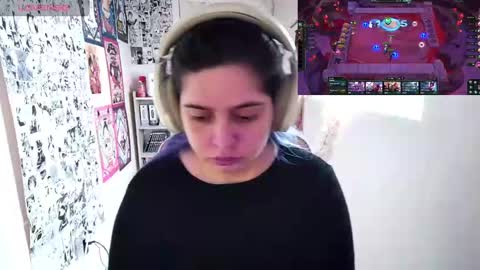 Snapshot of vallolet1_ chatting on 10/13/25, 05:57 Im Violet online show from 10/13/25, 05:57