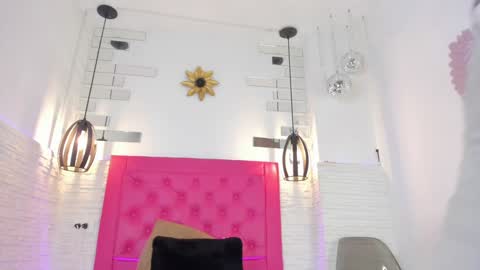 Snapshot of valloletsamar chatting on 01/04/25, 11:11 Vallolet Peach  online show from 01/04/25, 11:11