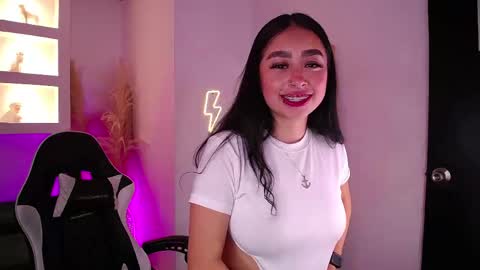 vallolett__ online show from 04/07/26, 10:09