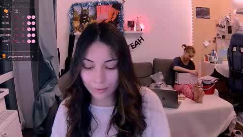 Snapshot of valorant_girl chatting on 01/09/26, 05:15 Little Devil online show from 01/09/26, 05:15