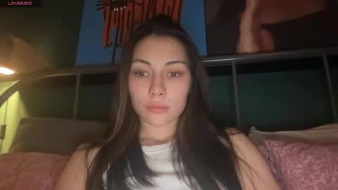 Snapshot of valorant_girl chatting on 01/13/26, 06:46 Little Devil online show from 01/13/26, 06:46