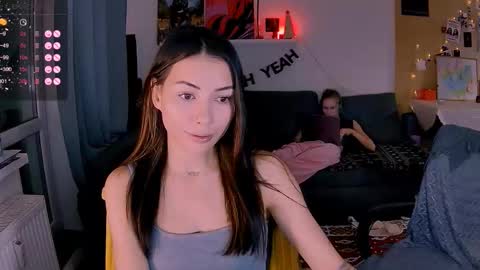 Snapshot of valorant_girl chatting on 01/18/26, 02:54 Little Devil online show from 01/18/26, 02:54