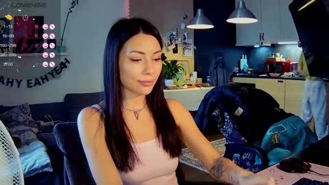 Little Devil online show from 04/07/26, 03:23