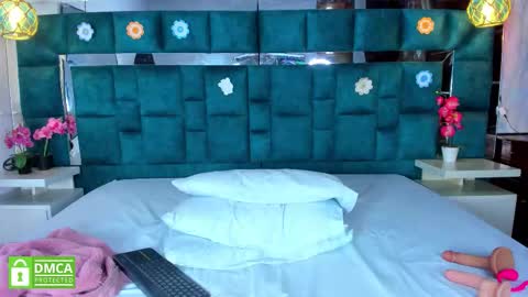 valtira nova online show from 01/11/26, 07:30