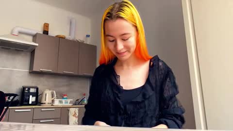 Snapshot of valtopi chatting on 03/01/26, 07:32 Emily online show from 03/01/26, 07:32