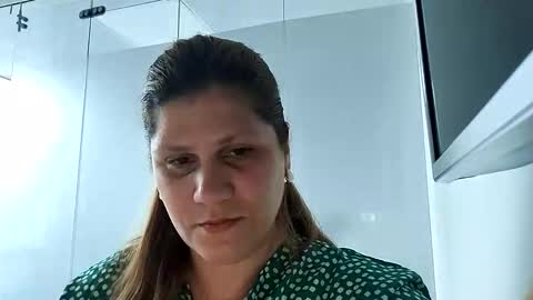 Snapshot of valu2208 chatting on 10/03/25, 05:21 valu2208 online show from 10/03/25, 05:21