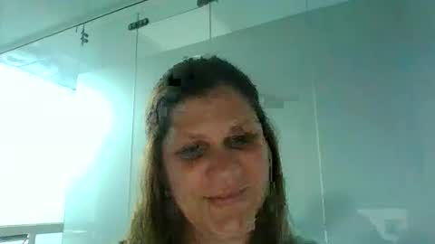 Snapshot of valu2208 chatting on 12/16/25, 08:03 valu2208 online show from 12/16/25, 08:03