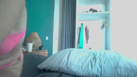 Snapshot of valure_lera chatting on 02/11/25, 09:20 valure_lera online show from 02/11/25, 09:20