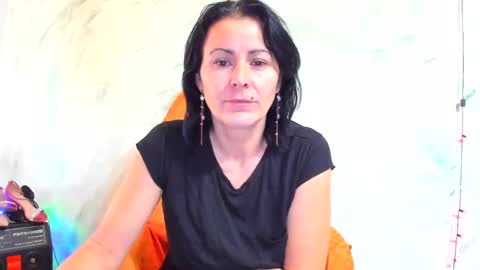 Snapshot of valysexybarbie chatting on 01/11/25, 07:49 valentina online show from 01/11/25, 07:49