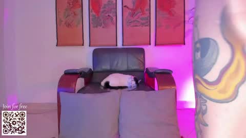 Snapshot of valyturner chatting on 12/01/24, 07:58 online show from 12/01/24, 07:58