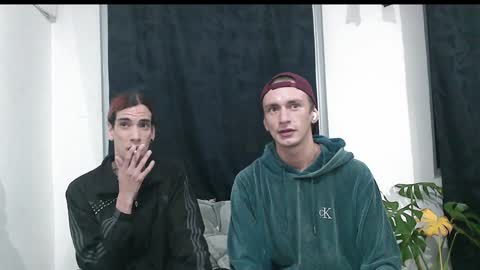 Snapshot of vamp_noah chatting on 12/23/24, 01:51 Vamp Noah and Dan online show from 12/23/24, 01:51