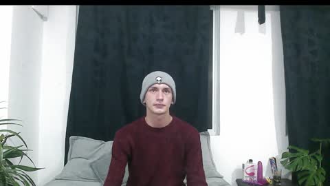 Snapshot of vamp_noah chatting on 12/30/24, 03:36 Vamp Noah and Dan online show from 12/30/24, 03:36