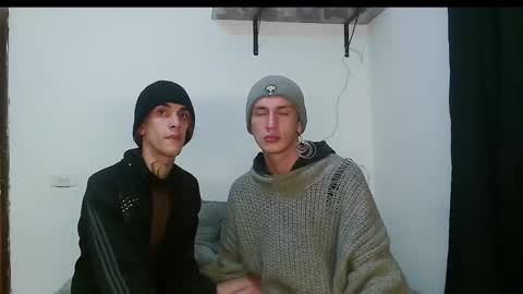 Snapshot of vamp_noah chatting on 02/23/25, 02:40 Vamp Noah and Dan online show from 02/23/25, 02:40