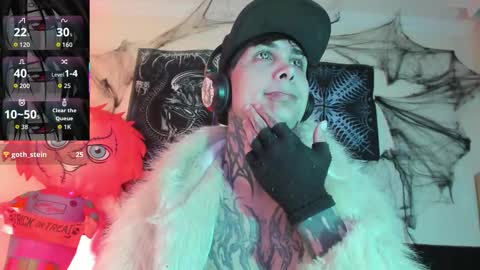 david guzman i model independenthelp me with a thumbs up online show from 10/15/25, 03:06