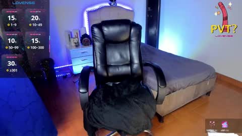 Snapshot of vampirella_crazy chatting on 02/11/25, 07:27 Valeria online show from 02/11/25, 07:27