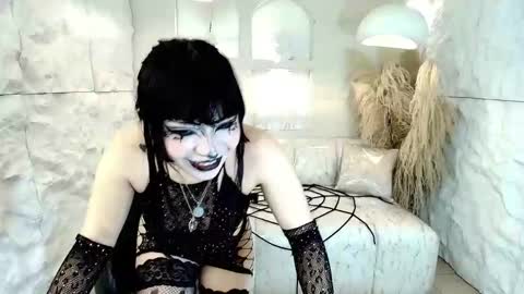 vampkitty_r online show from 02/17/26, 01:18